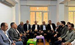 AK Parti ilçe heyeti, Bismil’de Önder için kurulan taziyeyeye katıldı
