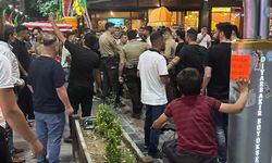 Motosiklet sürücüsünü yakalayan bekçiler ile vatandaşlar arasında gerginlik