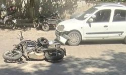 Otomobil İle Motosiklet Çarpıştı: 1 Kişi Yaralandı