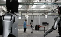 İnsan Yerine 17 Saat Çalışabilen Robotlar Fabrikalarda Göreve Hazırlanıyor