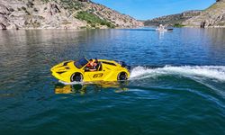 DİYARBAKIR- Dicle Baraj Gölü'nde "Lamborghini" keyfi