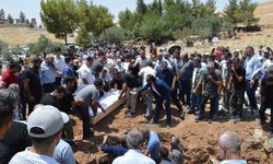 İzmir'de kazada ölen 3 kardeş, Mardin’de defnedildi