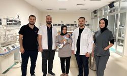 900 Gram Doğan Bebek 2 Kilo Oldu Hayata Tutundu