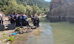 Derede çırpınan kardeşini kurtarmak istedi; ikisi de boğuldu