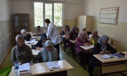 Okuma Yazma Kursu Öğrenmenin Yaşının Olmadığını Kanıtlıyor