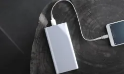 Bakan Uraloğlu’ndan Uyarı: Uçaklarda Powerbank Kullanımı Yasaklanabilir