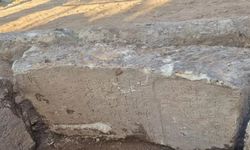 Peyzaj Çalışması Yapılırken Tarihi Kitabeler Bulundu