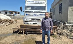 Kumrular Kamyona Yuva Yaptığı İçin 1 Aydır Kontak Kapatıyor