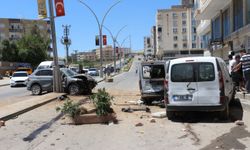 Dört Aracın Karıştığı Zincirleme Kazada 4 Kişi Yaralandı