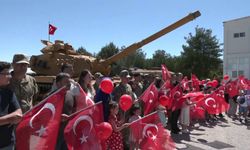 Diyarbakır'da Kara Kuvvetleri'nin 2235'inci Kuruluş Yıl Dönümü Törenle Kutlandı