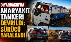 Diyarbakır'da Akaryakıt Tankeri Devrildi: Sürücü Yaralandı