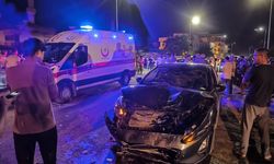 Otomobil ile Motosiklet Çarpıştı: 2 Kişi Ağır Yaralandı