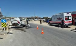 Bariyerlere Çarparak Takla Atan Otomobilde 1 Kişi Yaralandı