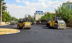 Diyarbakır'da  Asfalt Çalışmasıyla Yollar Yenileniyor