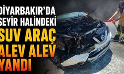 Diyarbakır'da Seyir Halindeki SUV Araç Alev Alev Yandı