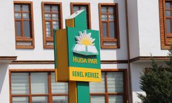 HÜDA PAR: 15 Temmuz, Milletimizin Fedakâr Direnişiyle Akamete Uğratıldı