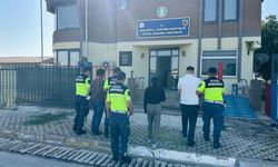 Kendini Polis Olarak Tanıtan 3 Dolandırıcı Jandarma Tarafından Yakalandı