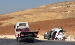Otomobil ile Hafif Ticari Araç Çarpıştı: 2 Ölü, 4 Yaralı