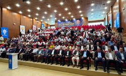 AK Parti Diyarbakır’da 25. Yıl Buluşması: Teşkilat Vefa Programında Bir Araya Geldi