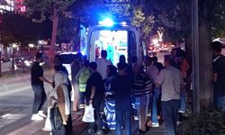 Yaya Geçidinde İki Aracın Çarptığı Genç Kız Yaralandı