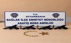 Polisten Kaçamadılar! Hem Zanlılar Hem Silahlar Ele Geçirildi