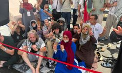 Filistin konvoyu 4 gündür sınırda açlık grevine başladı