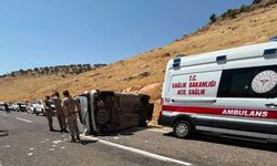Hafif Ticari Araç Takla Attı: 1 Ölü, 1 Yaralı