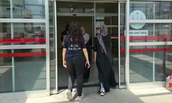 Motosiklet kazasında 2 yaya yaralandı