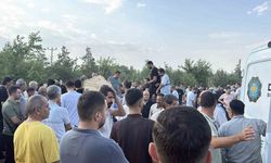 Lice’de yürek yakan veda: 5 kardeş ve 2 yeğen yan yana toprağa verildi