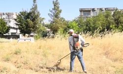 Vatandaşların talebi karşılık buldu: Bismil’de mezarlıklarda temizlik seferberliği