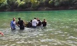 Dicle Nehri'ne Giren 4 Kişi Boğulma Tehlikesi Geçirdi: Genç Yaştaki Yeşim Öldü