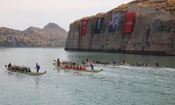 4 Bin 440 Sporcu Fırat'ta Buluştu: 7. Uluslararası Rumkale Su Sporları Festivali Yapıldı