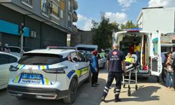 Otomobilin çarptığı çocuk hastaneye kaldırıldı