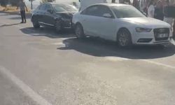 Kozluk’ta iki otomobil çarpıştı: Kazada 4 kişi yaralandı