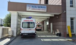 Karşıya geçmek isteyen 9 yaşındaki çocuğa otomobil çarptı