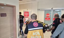 Otomobil ve motosiklet çarpıştı, sürücü hastaneye kaldırıldı