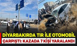 Diyarbakır’da tır ile otomobil çarpıştı: 7 kişi yaralandı