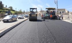 Kutsal Makamlar Arasındaki Yolda Sıcak Asfalt Mesaisi