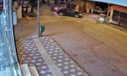 Biri ağır iki kişinin yaralandığı kaza kameraya yansıdı