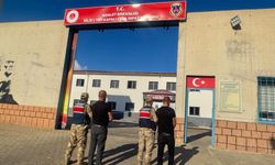 Kilis'te Göçmen Kaçakçılığı Operasyonu: 2 Şüpheli Tutuklandı