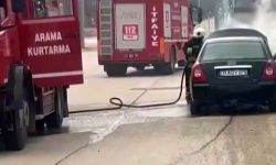 Seyir Halindeki Otomobilde Yangın: Araçta Hasar Oluştu
