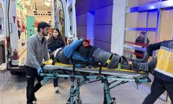 Kaygan Yolda Devrilen Motosikletin Sürücüsü Hastaneye Kaldırıldı