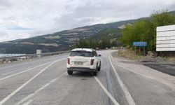 Otomobille çarpışan üç tekerlekli motosiklette baba-kız yaralandı