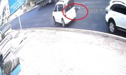 Park halindeki araca çarpan otomobil çocuğu yaraladı