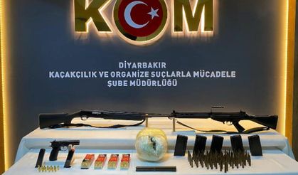 Diyarbakır'da buğday içerisine saklanmış silahlar ve uyuşturucu yakalandı