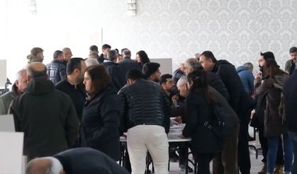 Diyarbakır’ın 3 ilçesinde DEM Parti’nin halk oylamaları yeniden başladı