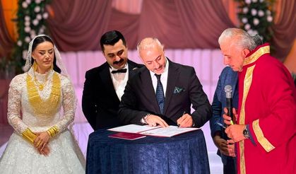 Fransa'dan Memleketi Bismil'e Geldi: Dr. Aziz Alper Biten'den Genç Çifte Anlamlı Destek
