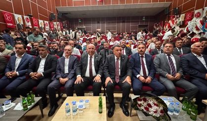 Kürtçe İsmiyle Dikkat Çeken Baver Bulut, MHP Kayapınar İlçe Başkanlığına Yeniden Seçildi