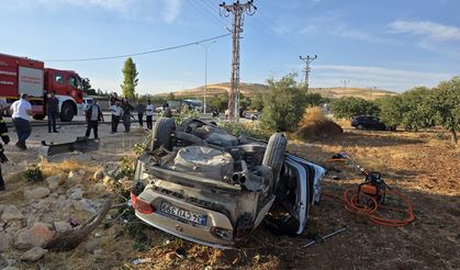 Otomobil fıstık tarlasına uçtu: Bir ölü, 6 yaralı