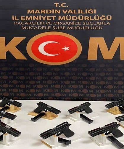 Polis Ekipleri Operasyonda 13 Tabanca ve 13 Şarjör Yakaladı